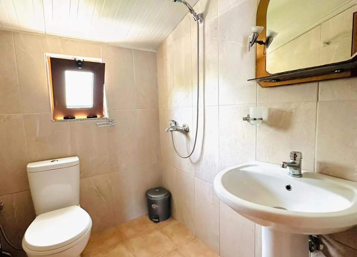 Bunec Seascape Villa Apartments Piqeras 0*,  Albania